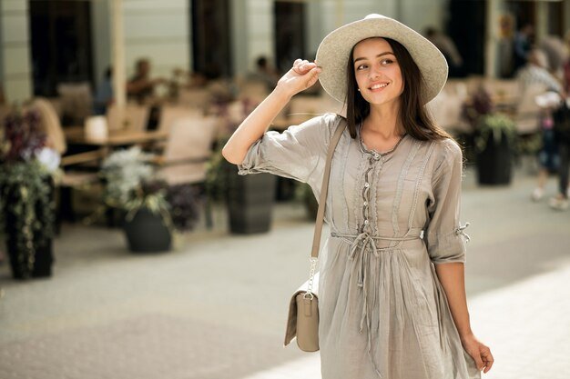 Earth Tone Elegance: 5 Timeless Outfits for Bali's Conscious Travelers