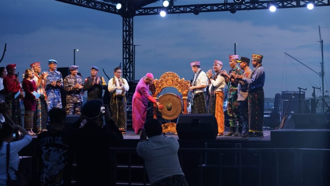 Bishop Sounds Alarm on Labuan Bajo Tourism: 