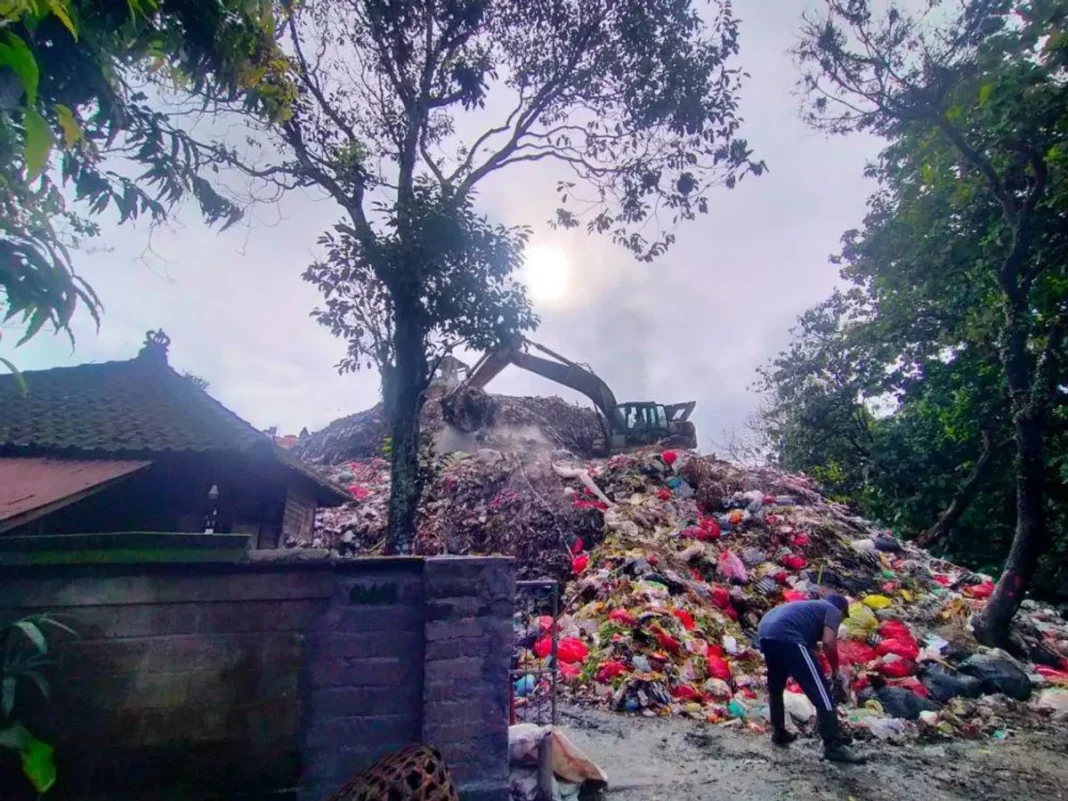 Tabanan waste management: New 2025 Rule Bans Unsorted Trash at Major Landfill