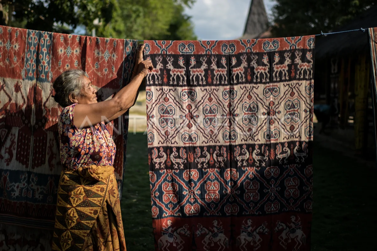 Timeless Eastern Indonesian Crafts