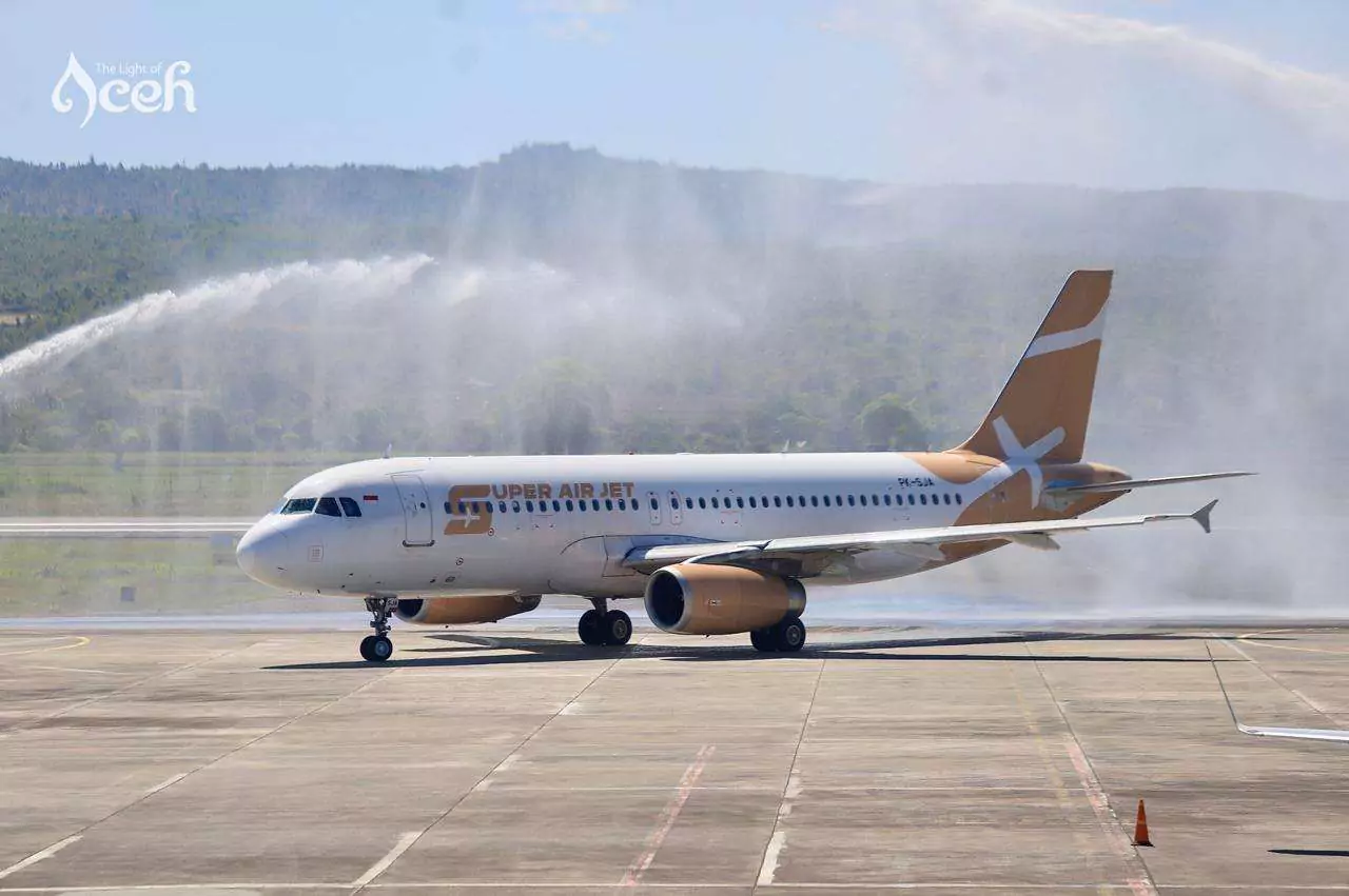 Best Airlines in Indonesia - Super Air Jet